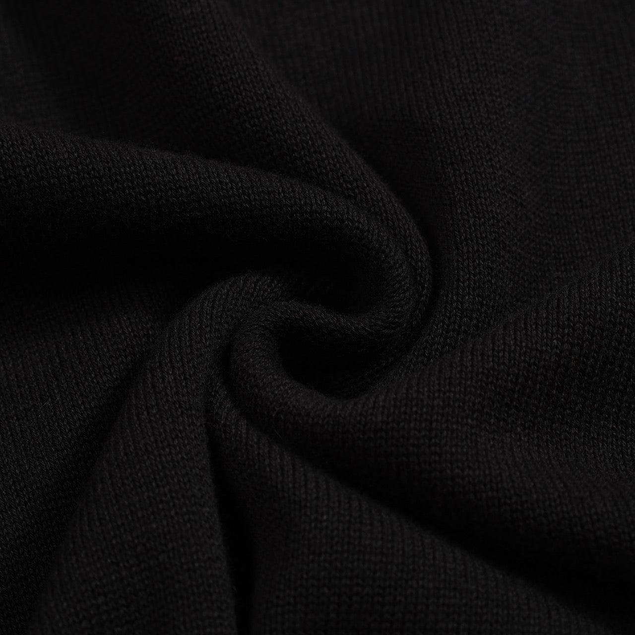 Polo noir vintage en jacquard pour homme 1974