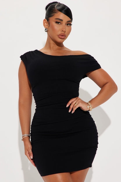 Robe Mini Kelli Snatched - Noir