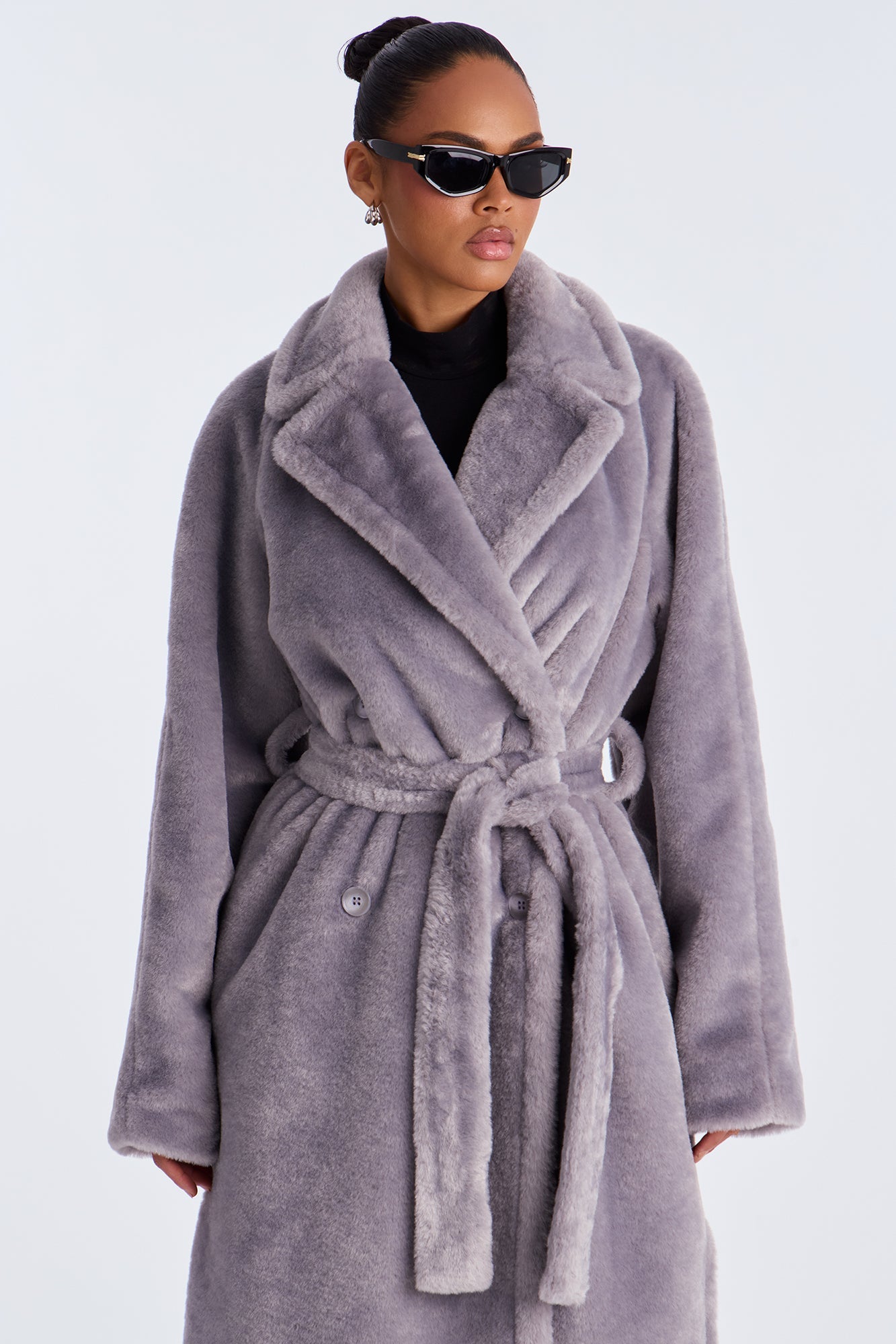 Manteau Long en Fourrure Synthétique Ceinturé Natasha - Gris