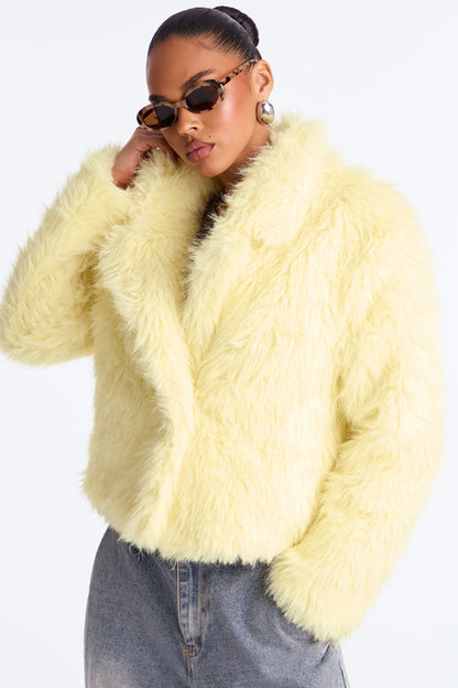 Manteau en Fausse Fourrure Kennedy - Jaune Beurre