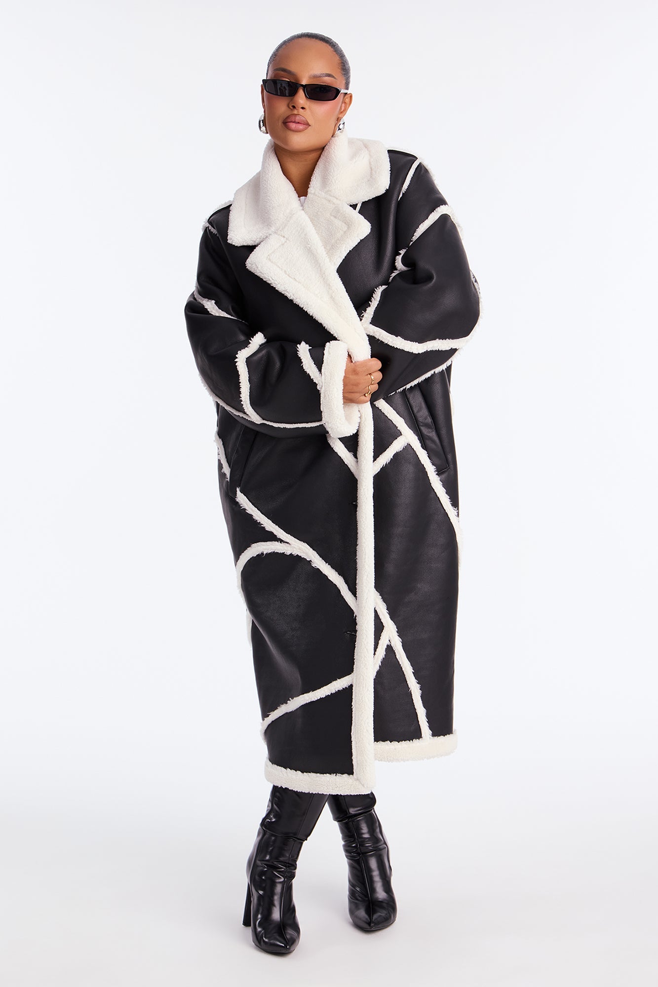 Manteau Trench Chic en Cuir Synthétique - Noir