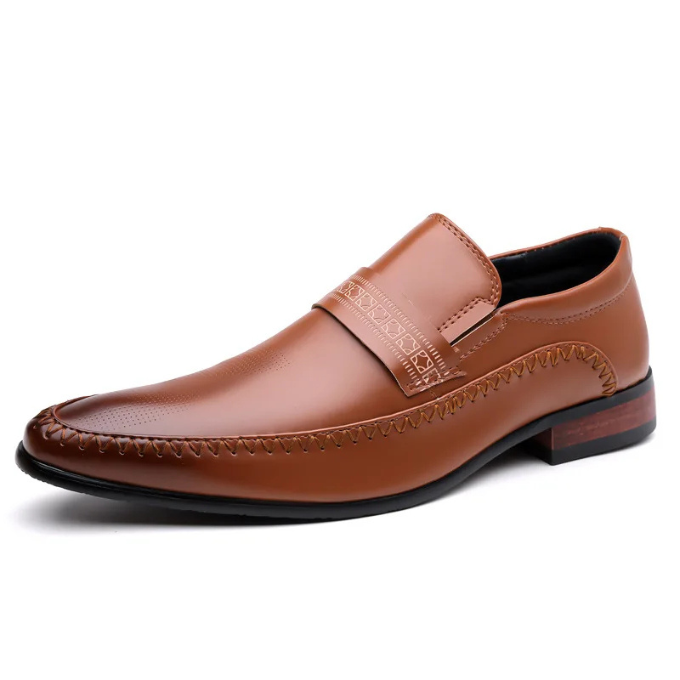 Les Chaussures de Ville Élégantes