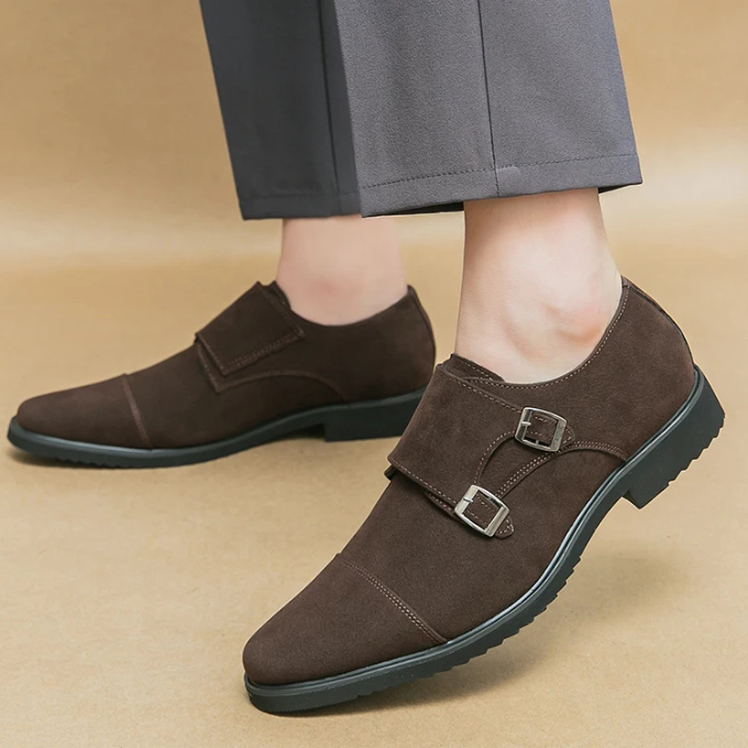 La Chaussure Monk Strap en Daim