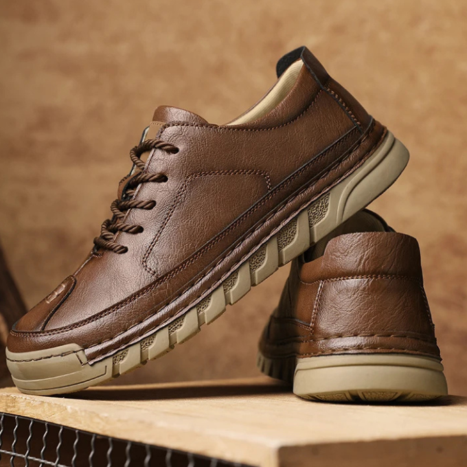 Les chaussures en cuir Roamers