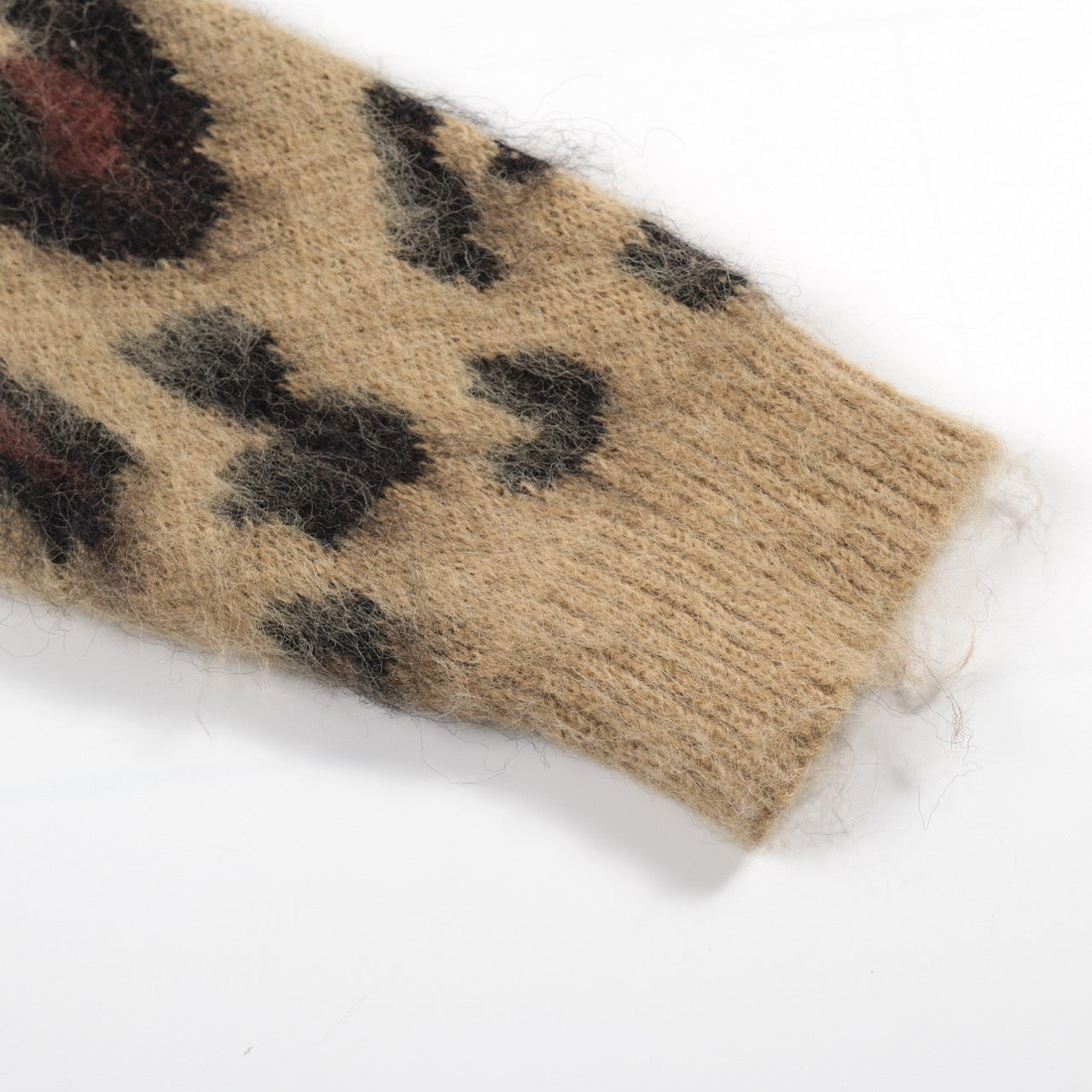 Pull en peluche à imprimé léopard pour hommes – Style sauvage des années 70