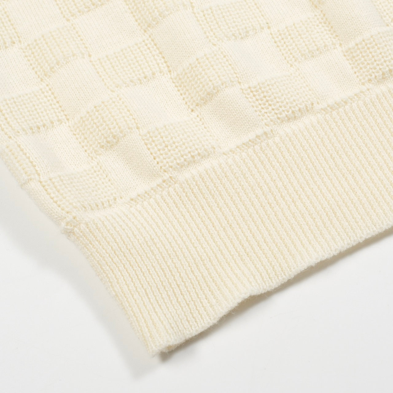 Polo V en texture rétro blanche pour hommes