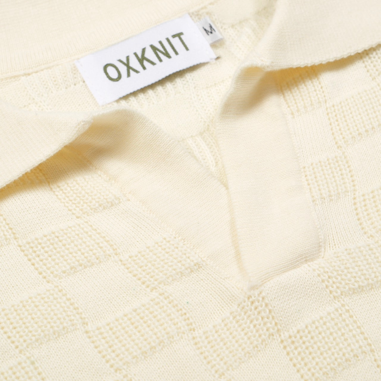 Polo V en texture rétro blanche pour hommes