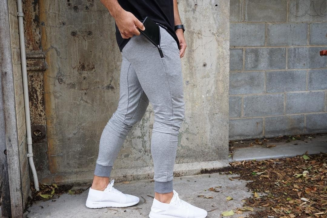 Pantalons de Sport Tapered Essentiels pour Hommes V2