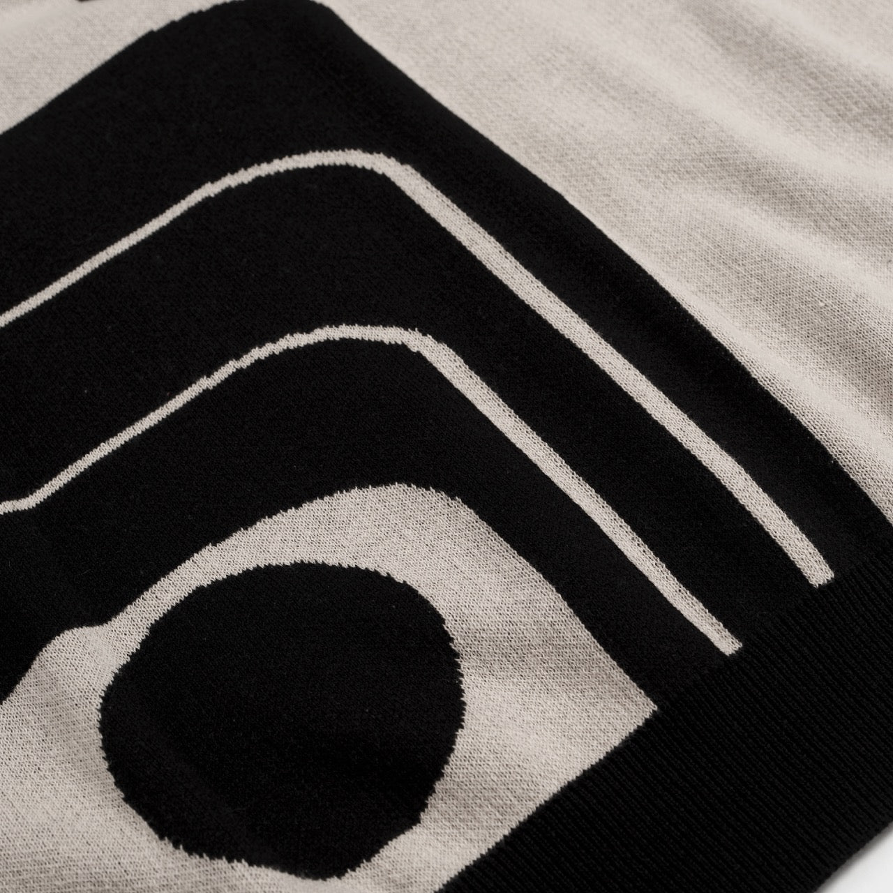 Polo Tricot Vintage Années 1960 pour Hommes – Motif Géométrique Rétro Noir & Gris