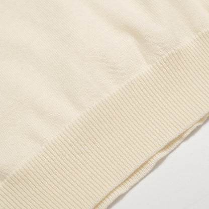 Polo Vintage Tricoté pour Hommes – Boutonnage Rétro Crème avec Broderie de Rose