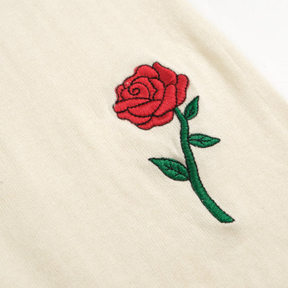 Shorts en Tricot Rétro pour Hommes – Crème Vintage avec Broderie et Bord Rouge