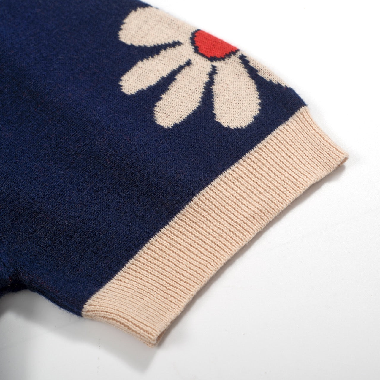 Polo Tricot Retro Années 1970 pour Homme – Marine Vintage avec Motif Marguerite