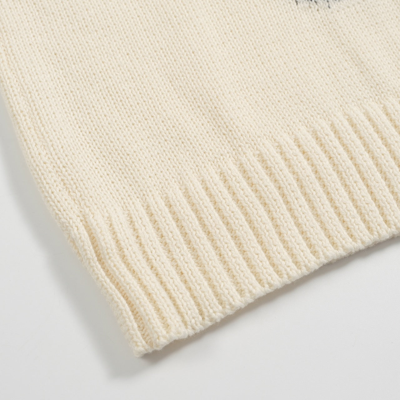 Pull en Tricot Rétro pour Hommes – Pull Crème Vintage avec Graphique de Bouledogue Français et Lunettes