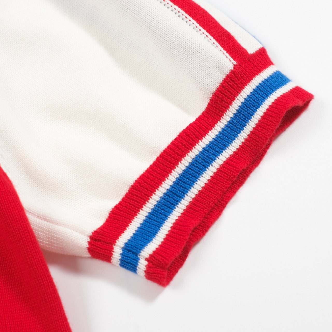 Polo tricoté vintage 69V blanc pour hommes