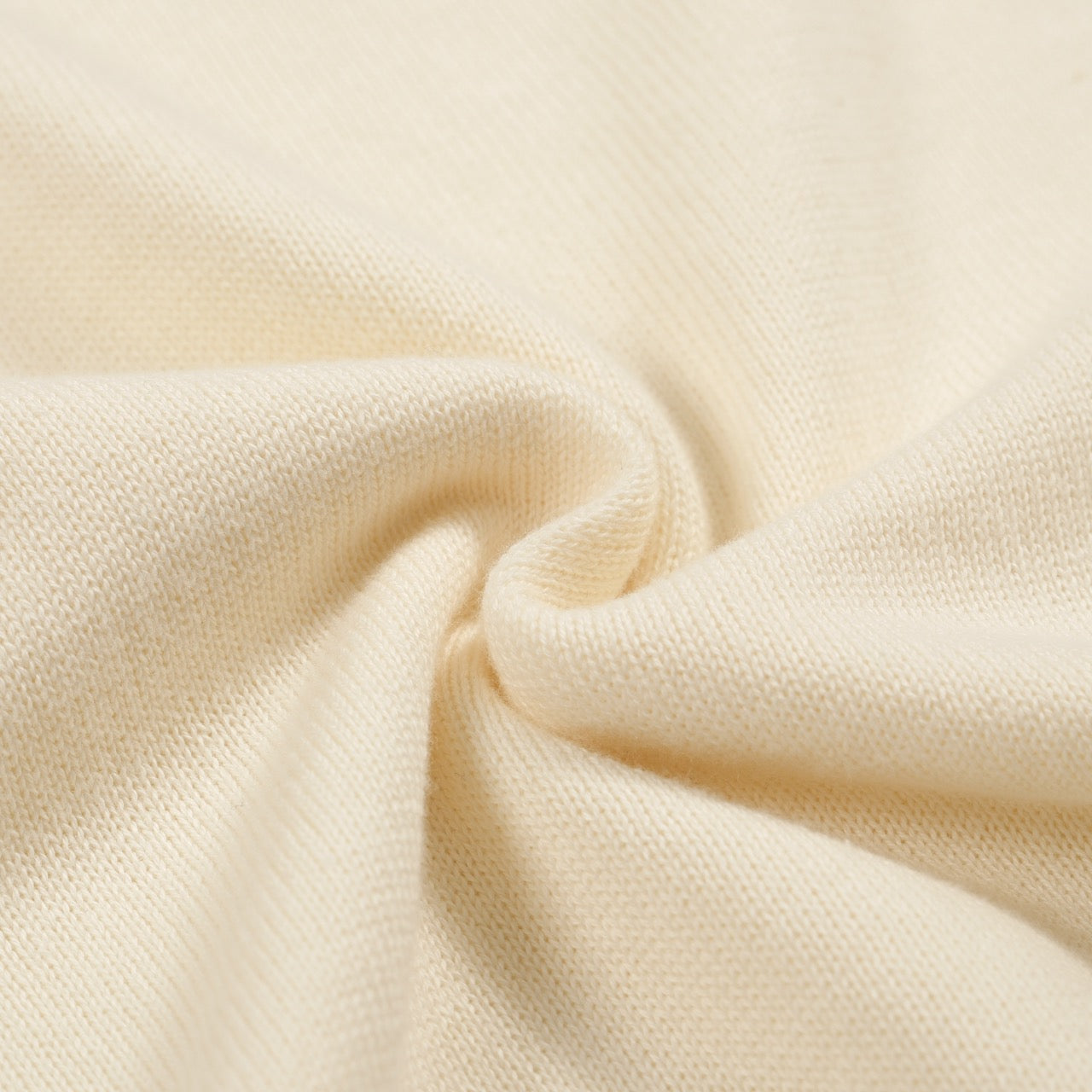 Polo rétro à col en V rayé bleu pour hommes