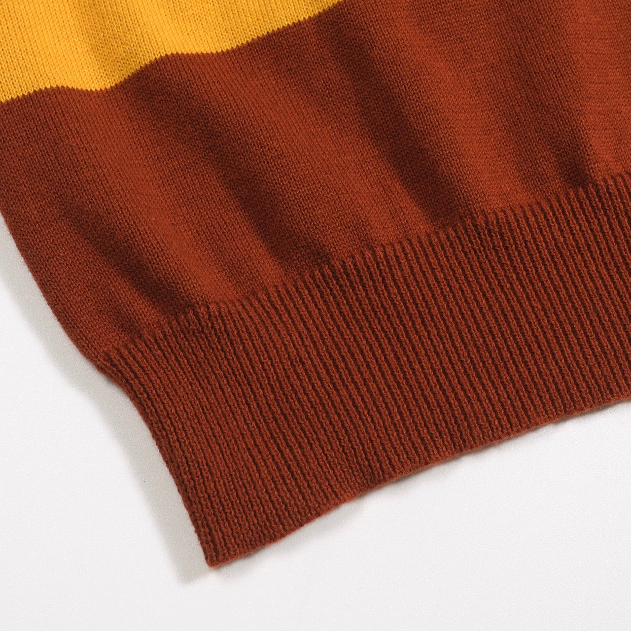 Polo en jacquard auto vintage rouge pour homme