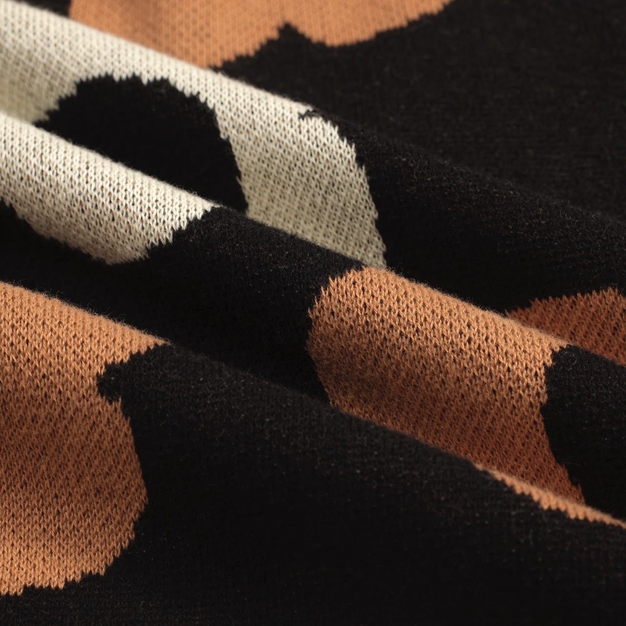 Cardigan vintage floral jacquard noir pour homme