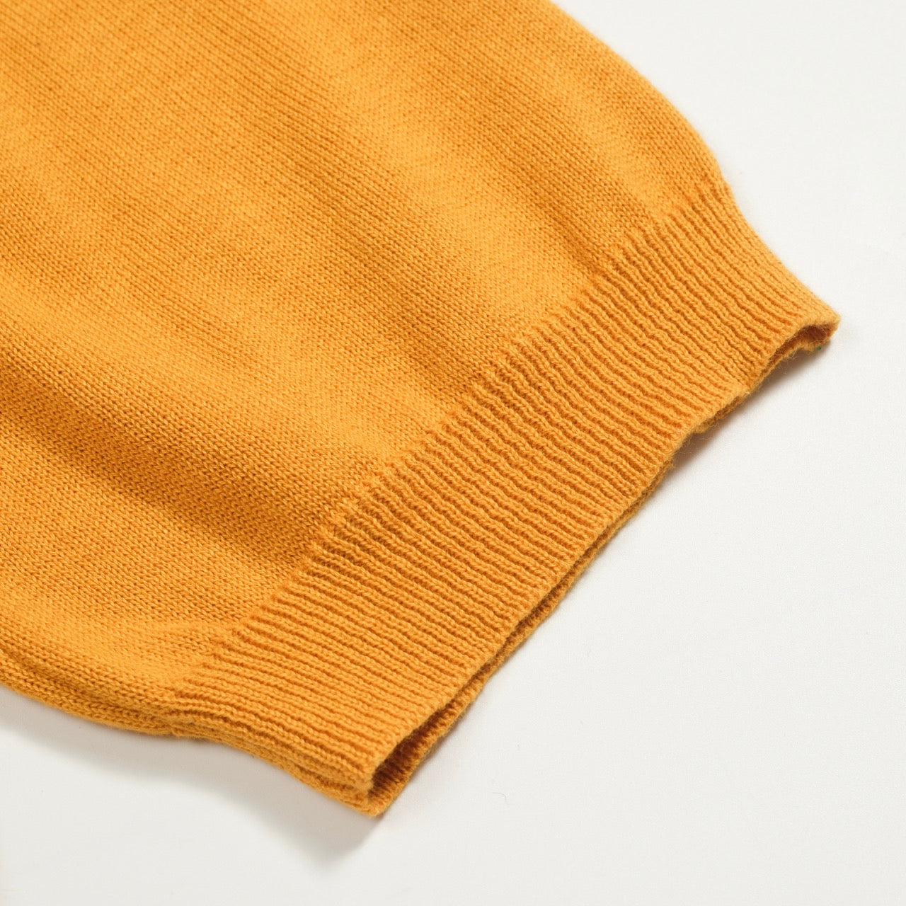 Polo vintage en jacquard jaune tigre pour homme