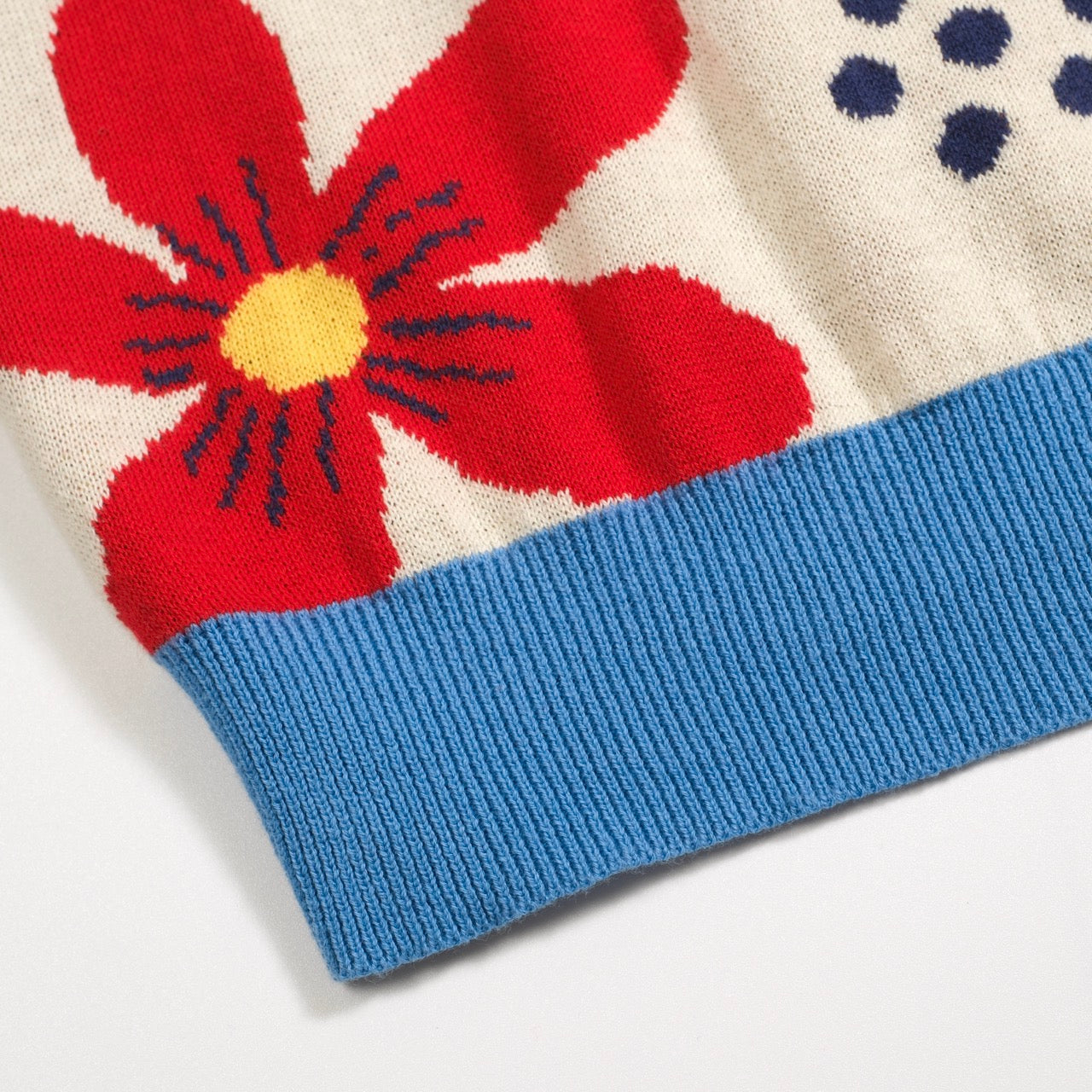 Cardigan vintage tricoté floral abricot pour hommes