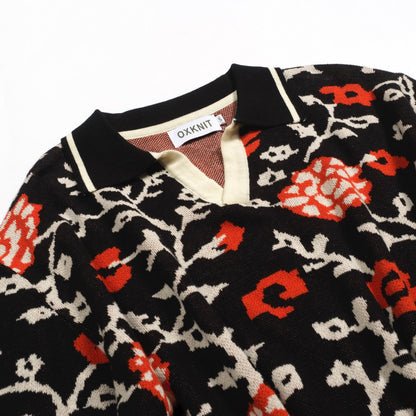 Polo tricoté rétro à col en V floral noir pour hommes