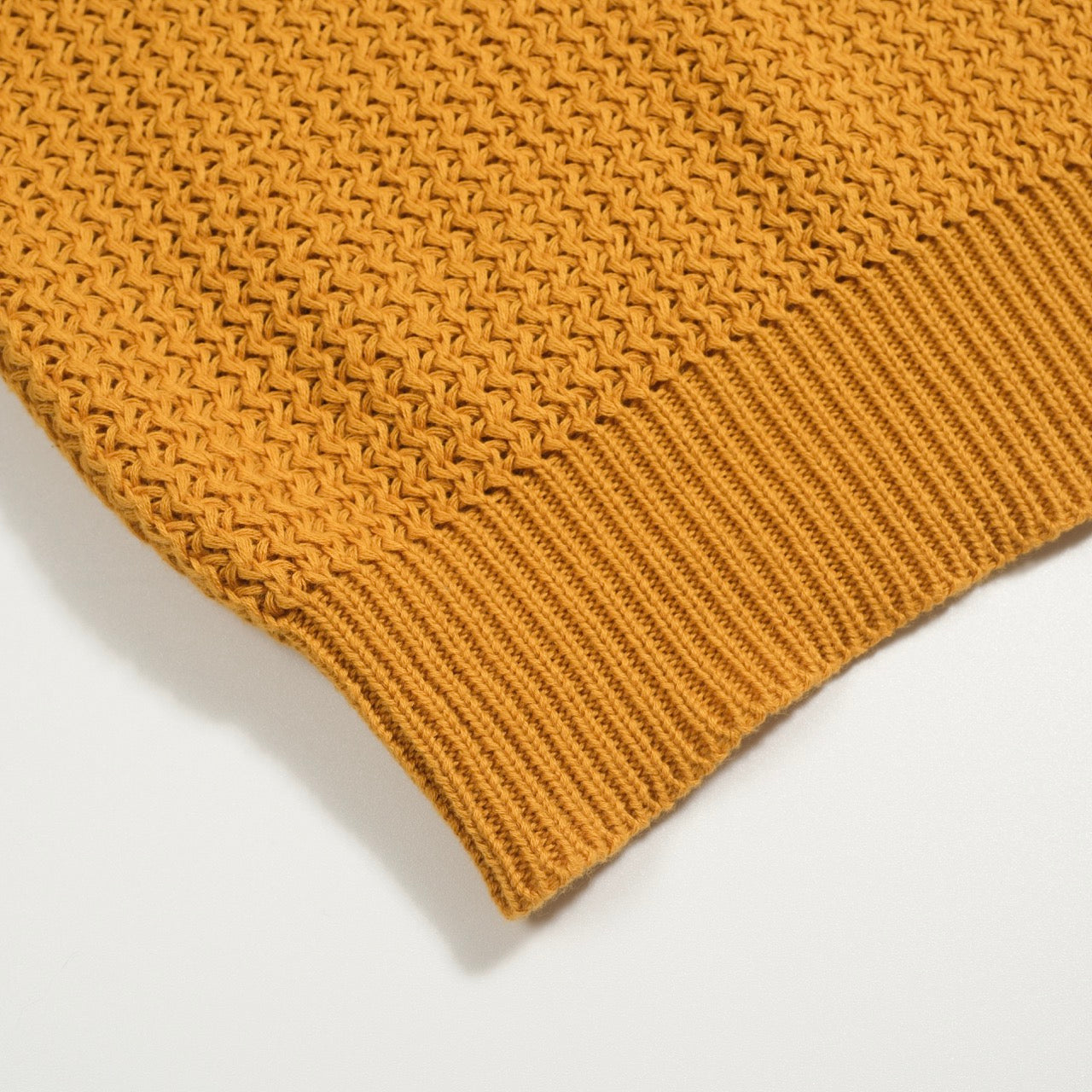 Polo tricoté décontracté à col en V kaki pour homme