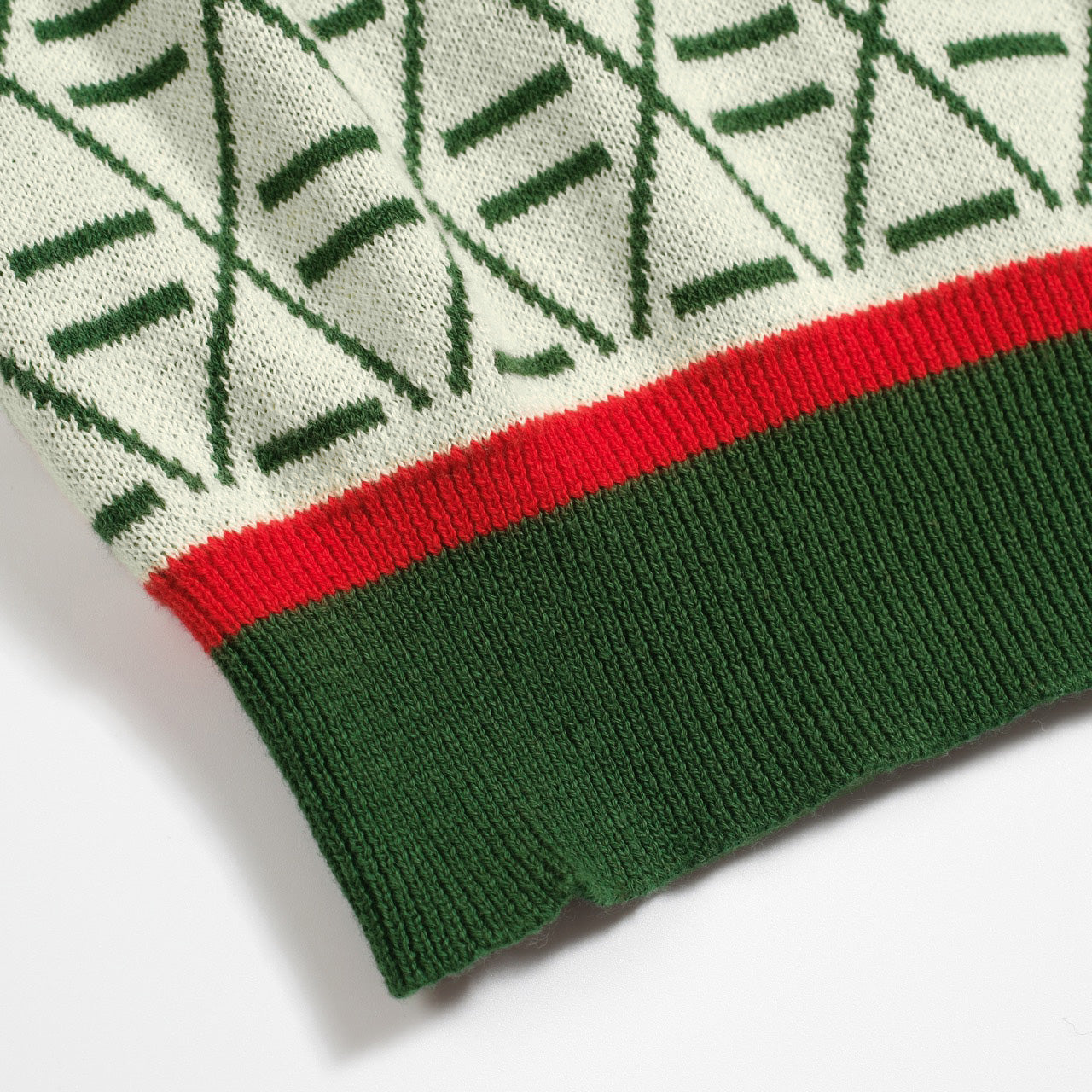 Polo vintage graphique brodé vert pour homme à col en V