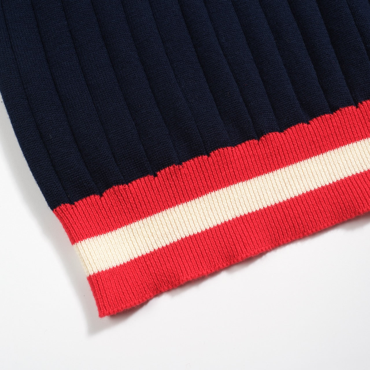 Polo en tricot vintage bleu marine pour homme