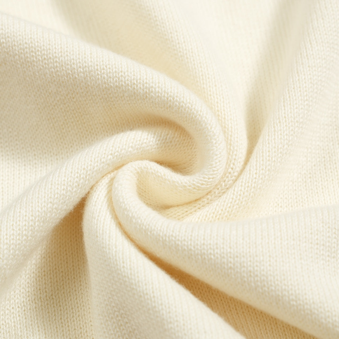 Polo tricoté vintage jacquard 1973 pour hommes en blanc abricot