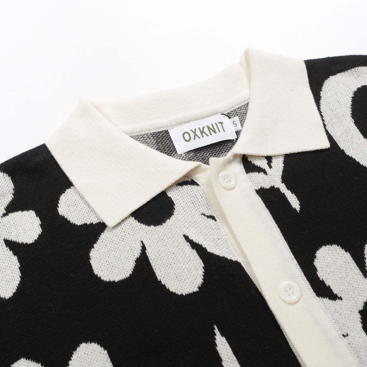 Cardigan tricot vintage floral noir pour hommes