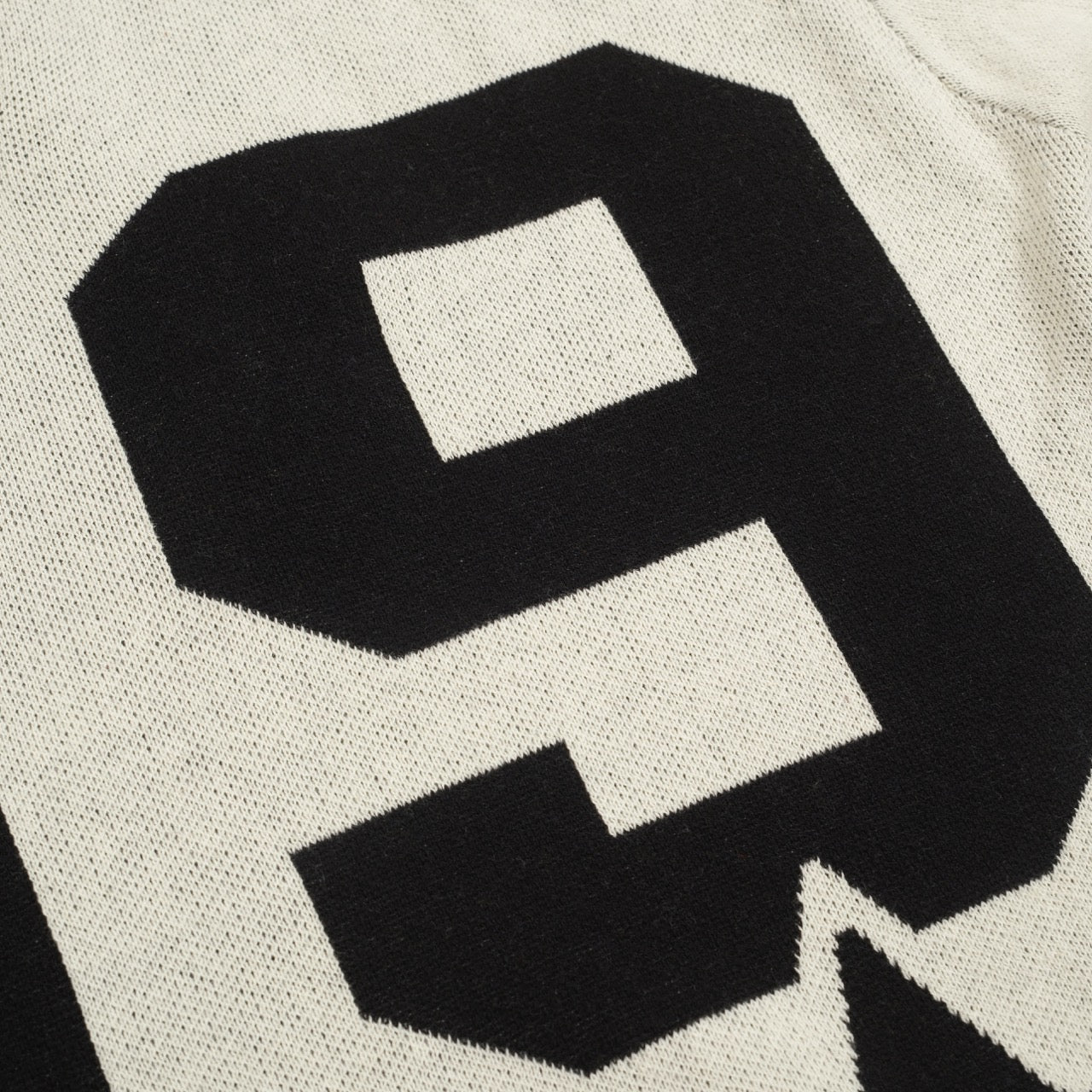 Polo en jacquard beige pour homme avec motif "89" en V