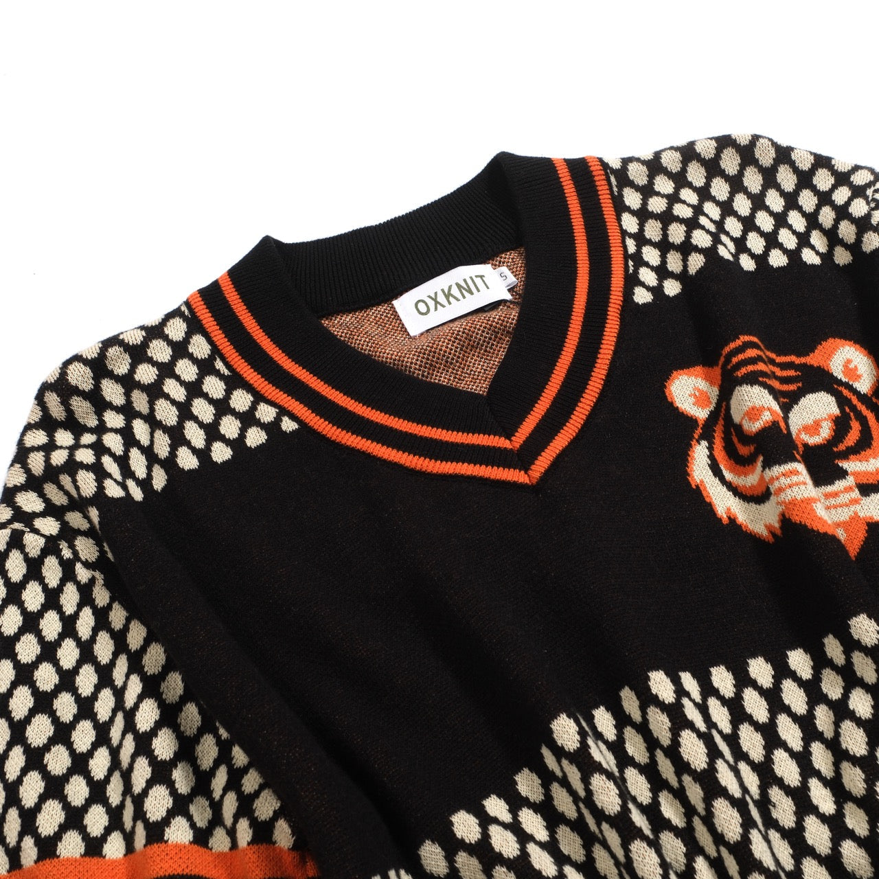 T-shirt en V tricoté jacquard rétro pour hommes