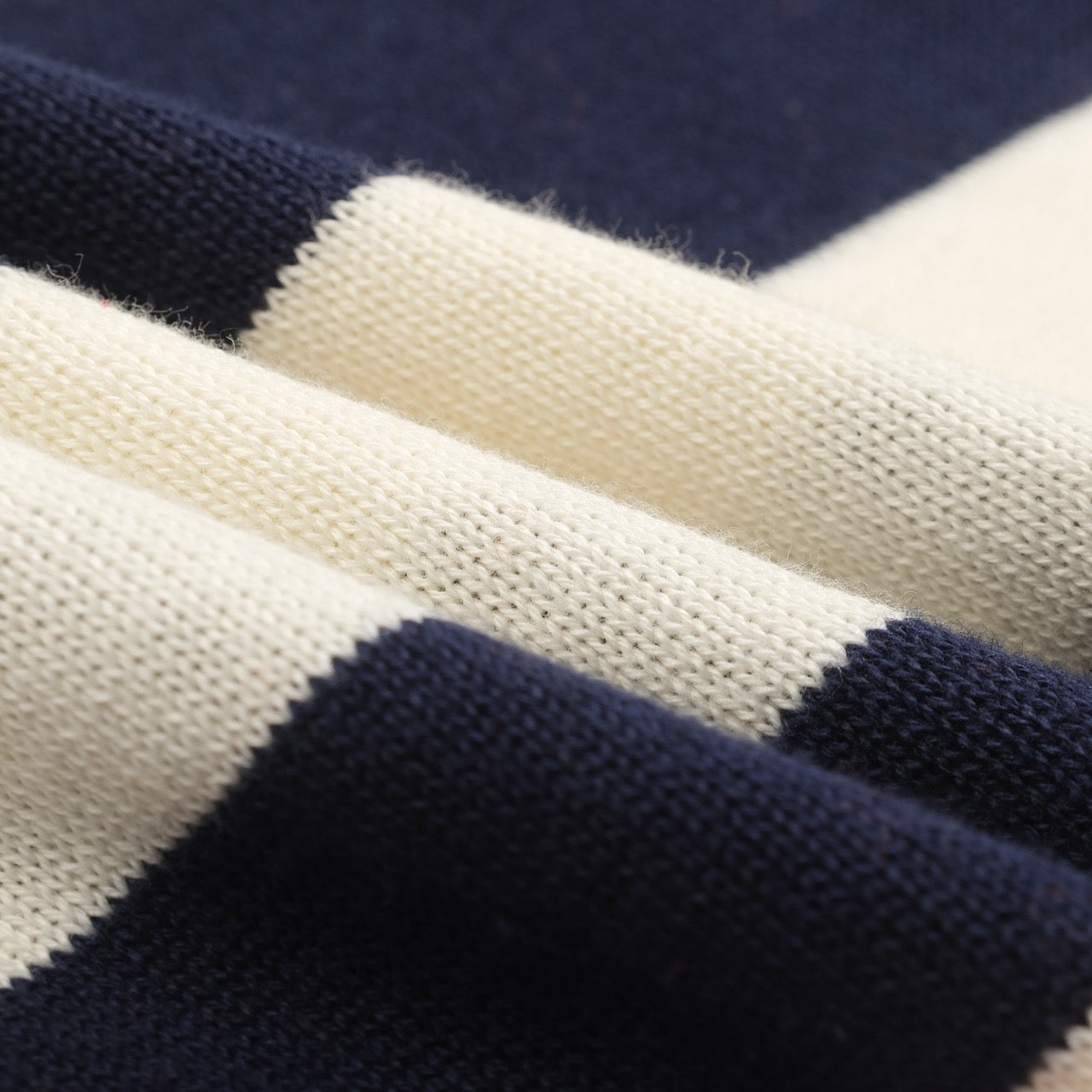 T-shirt tricoté à broderie animale rayé bleu marine pour hommes