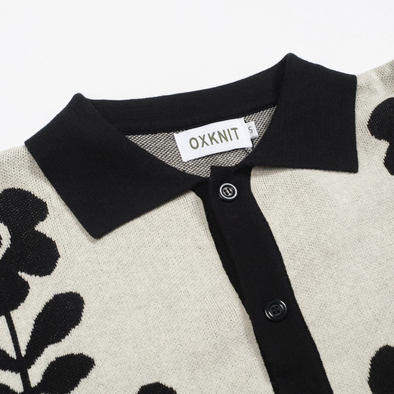 Cardigan vintage tricoté noir à fleurs pour hommes