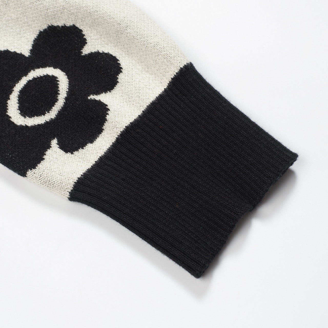 Cardigan vintage tricoté noir à fleurs pour hommes