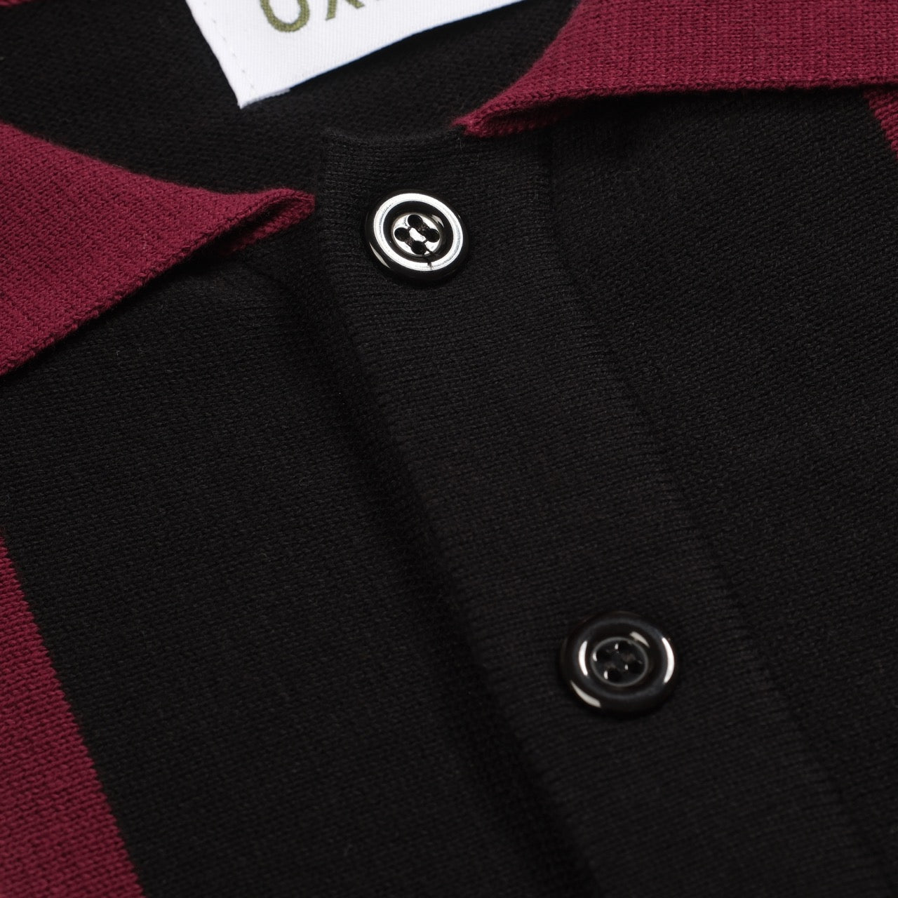 Cardigan tricoté rétro noir pour hommes des années 1960