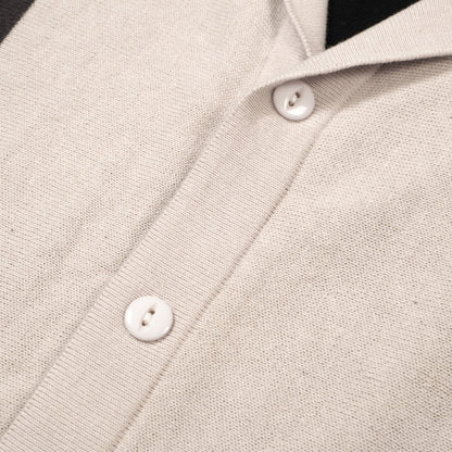 Chemise Boutonnée Tricotée Noire et Grise pour Hommes des Années 60 – Détail en Diamant sur la Poitrine