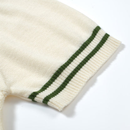 Polo en Tricot Crème pour Hommes avec Bord Vert – Style Vintage Mod des Années 1960