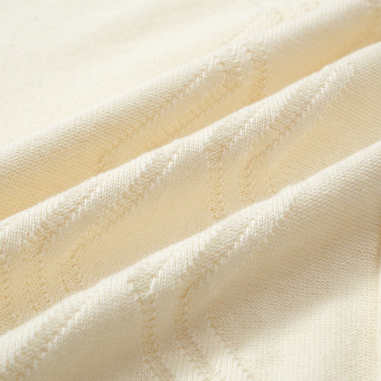 Polo en Tricot Crème pour Hommes avec Bord Vert – Style Vintage Mod des Années 1960