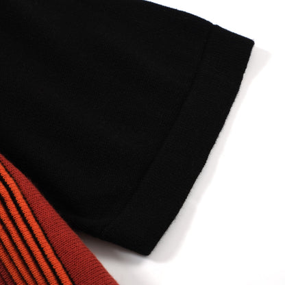 Polo zippé en tricot à rayures rétro pour hommes – Style Mod des années 60 en rouge foncé et noir