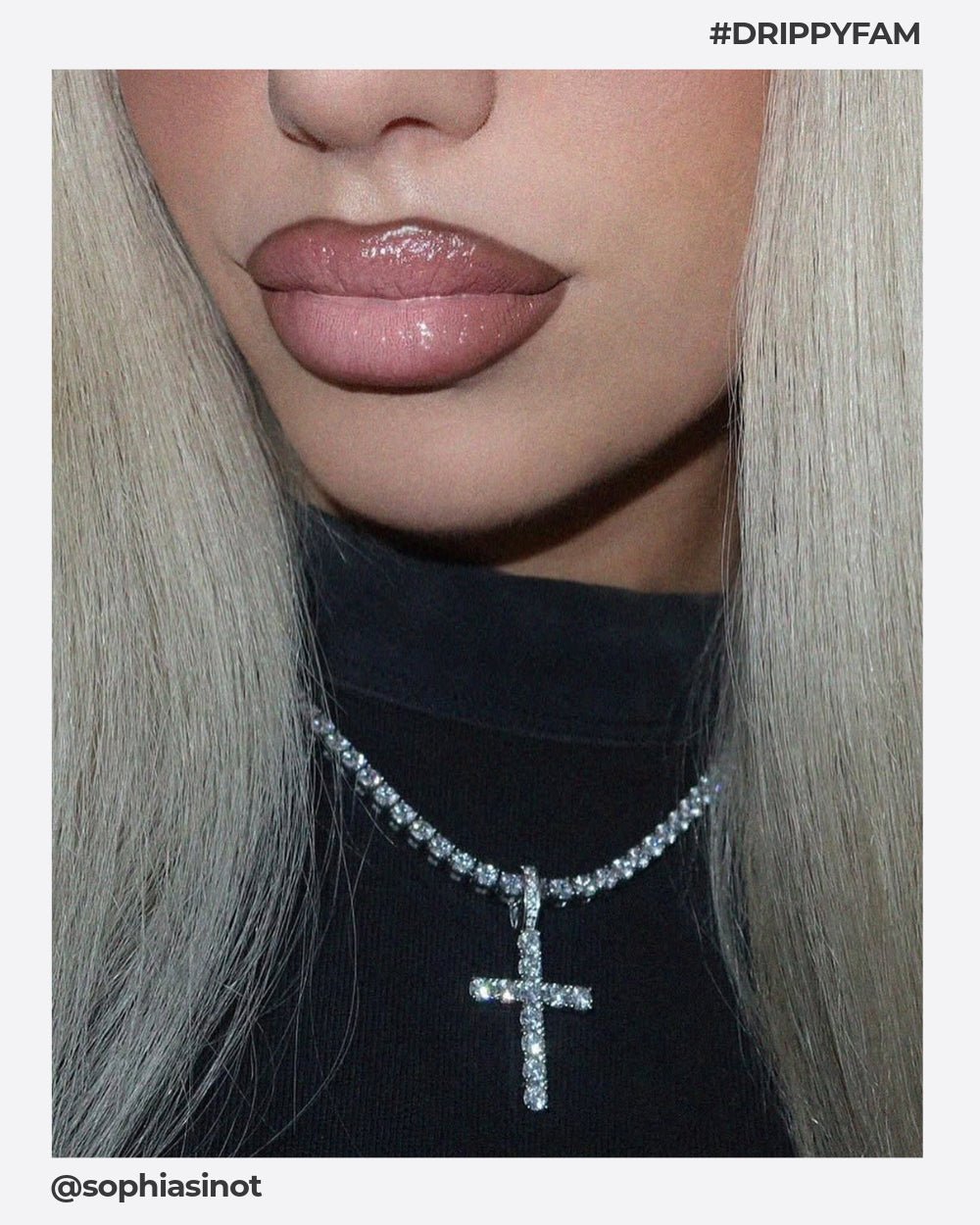 PENDENTIF PIÈCE CROISÉE.