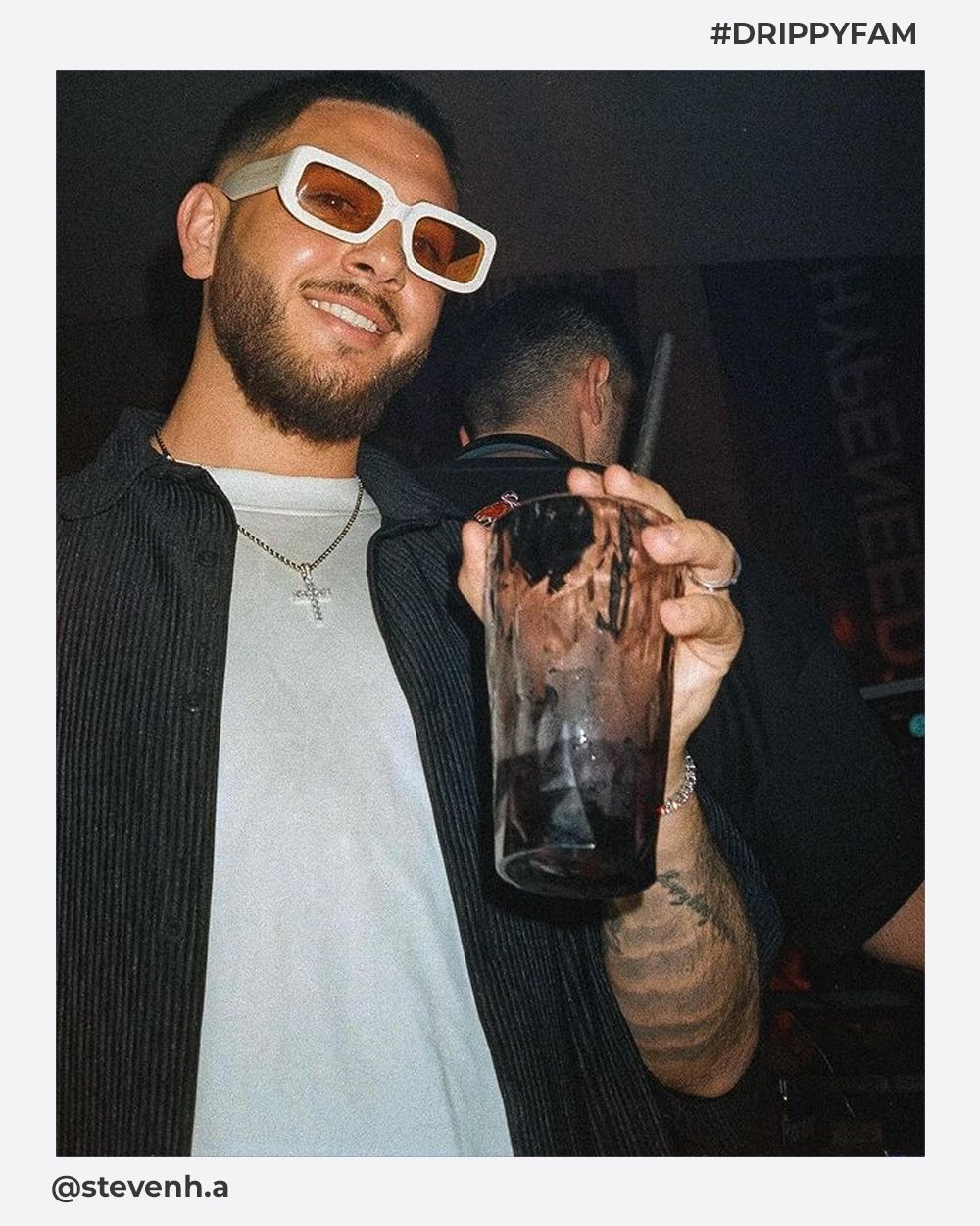 PENDENTIF PIÈCE CROISÉE.