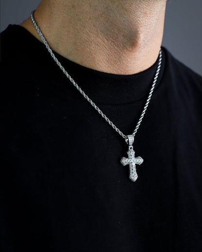 PENDENTIF CROIX FROIDE.
