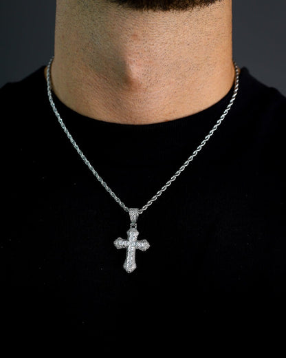 PENDENTIF CROIX FROIDE.