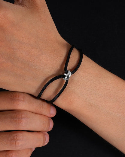 BRACELET EN CORDON MINIMAL.