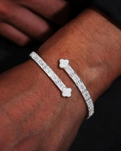 BRACELET EN CLOVER MOISSANITE.