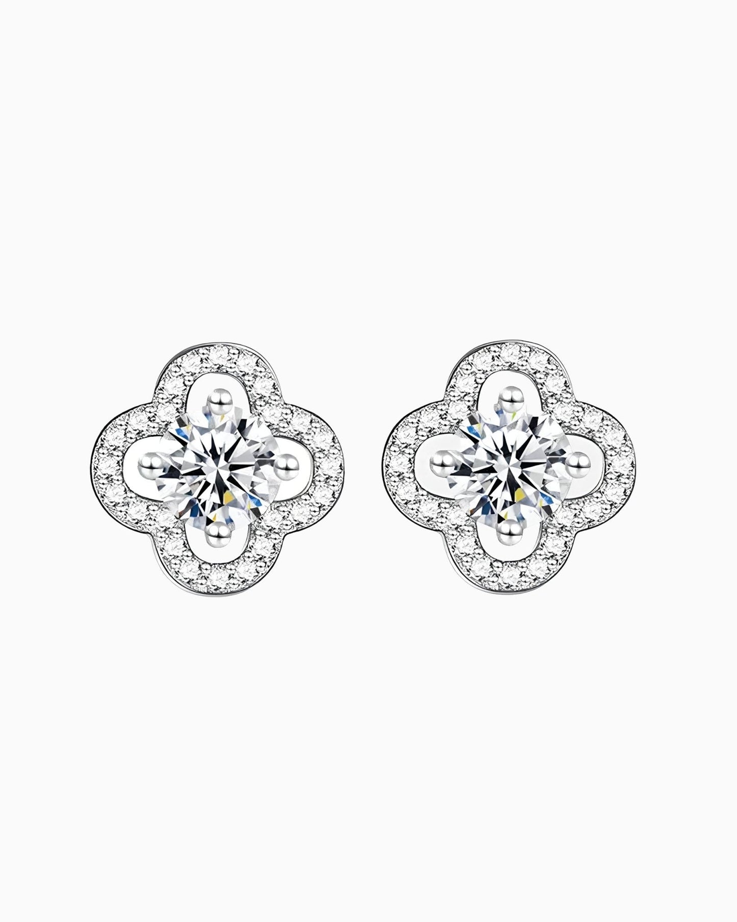 BOUCLES D'OREILLES CLOVER EN MOISSANITE.
