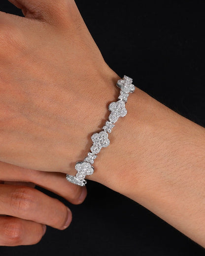 BRACELET ÉTOILES CROIX EN MOISSANITE.