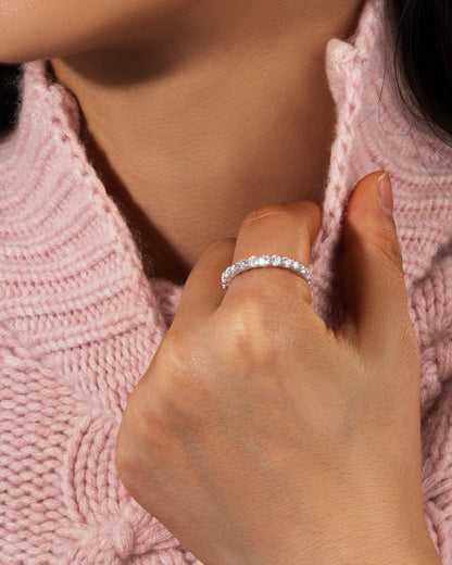 BAGUE ÉTERNITÉ EN MOISSANITE.