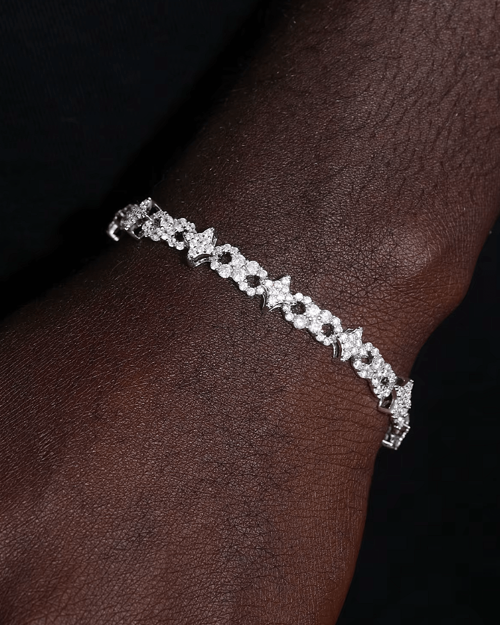BRACELET ÉTOILES INFINIES EN MOISSANITE.