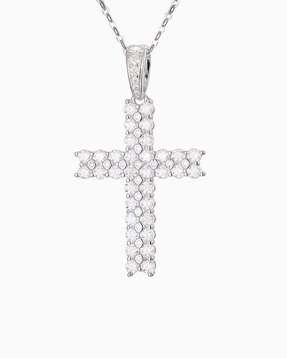 PENDENTIF CROIX EN MOISSANITE PAVÉE.